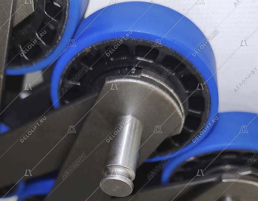 Цепь ступеней/тяговая, 13KV-C, шаг - 133,33 мм, ролик - 75x23,5 мм, палец - 77x12,8/12,5 мм, 105 kN, стыковка осью (комплект на 6 ступеней)