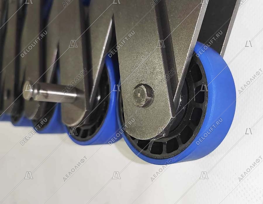 Цепь ступеней/тяговая, 13KV-C, шаг - 133,33 мм, ролик - 75x23,5 мм, палец - 77x12,8/12,5 мм, 105 kN, стыковка осью (комплект на 10 ступеней)