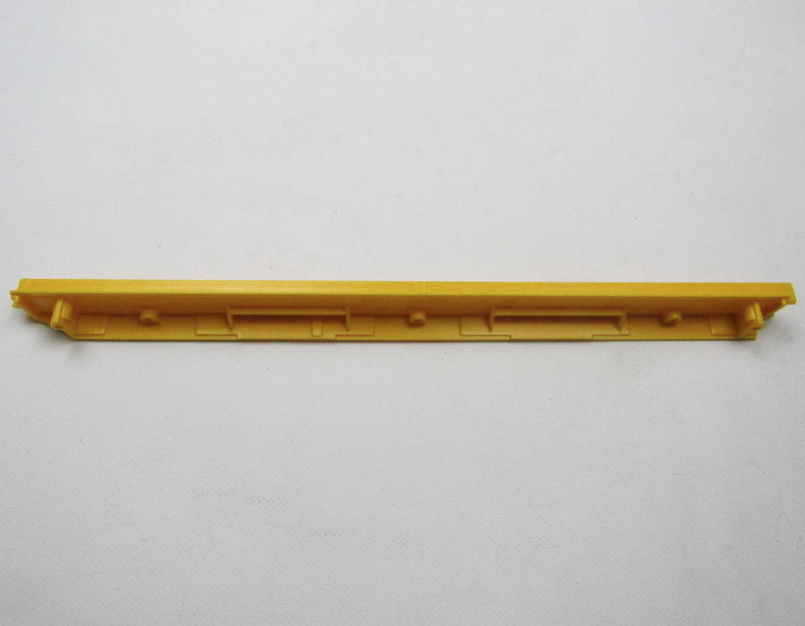 Демаркационная линия, правая, L - 400 мм, W - 25 мм, H - 25 мм, жёлтая, пластик