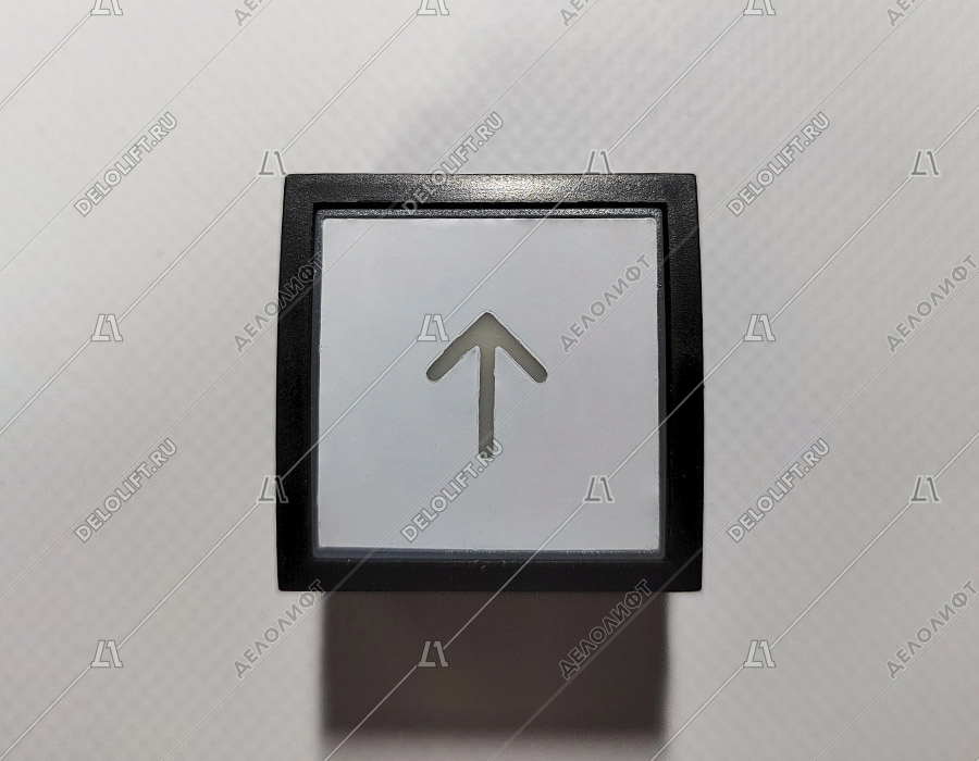 Кнопка вызова/приказа, квадратная, стрелка вверх, красная подсветка