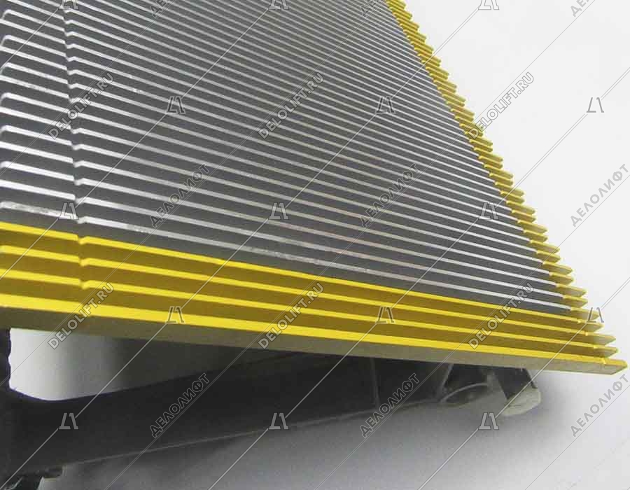 Ступень эскалатора, 800 мм, 3 крашеные демаркации, новый тип MAP