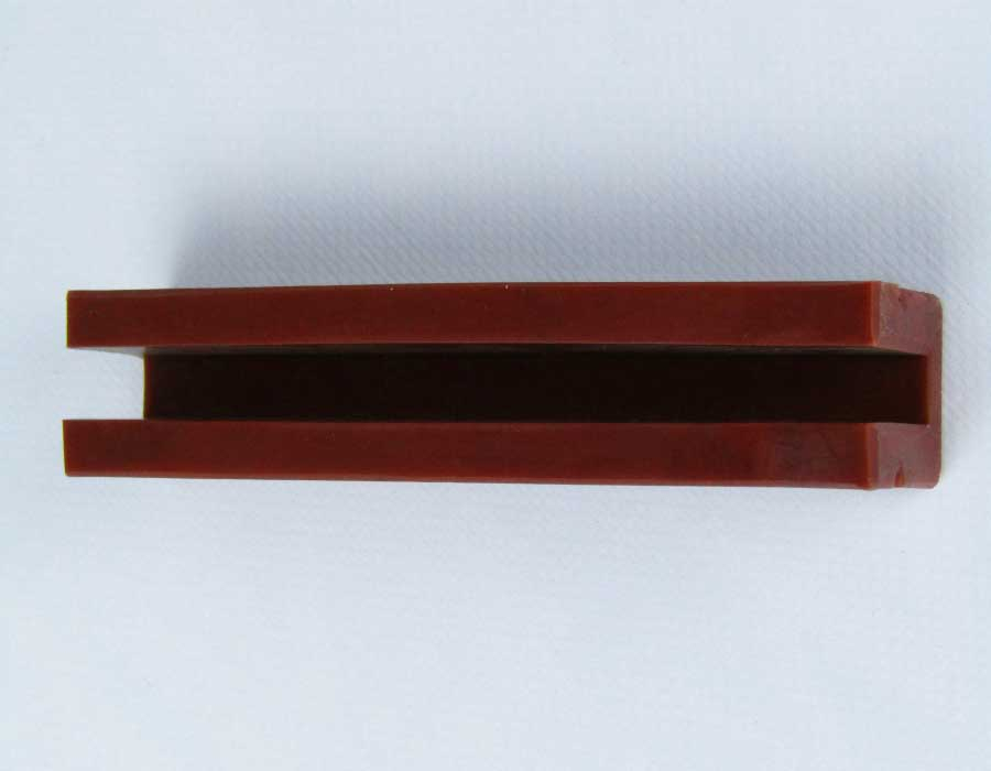 Вкладыш башмака направляющей кабины/противовеса, T - 9 мм, L - 140 мм