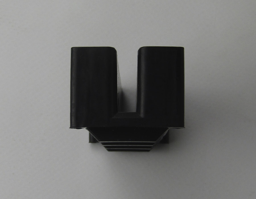 Вкладыш башмака направляющей кабины/противовеса, T - 5 мм, L - 100 мм, H - 4,5 мм, ребристая спинка (Китай)