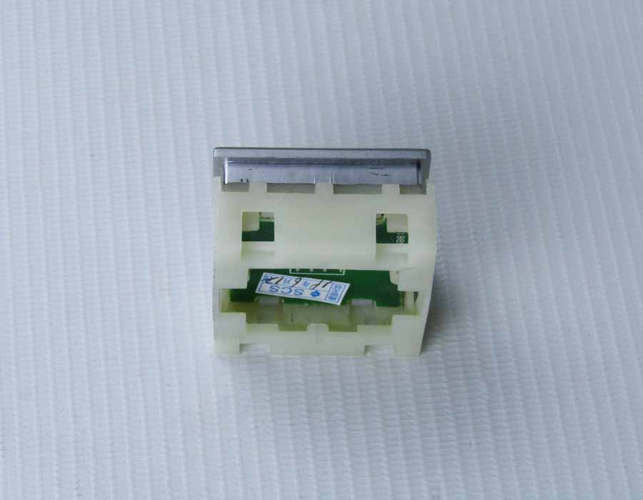 Кнопка вызова/приказа, тип KT40 STEP C, 40х40 мм, 3 этаж, красная подсветка, c Браилем