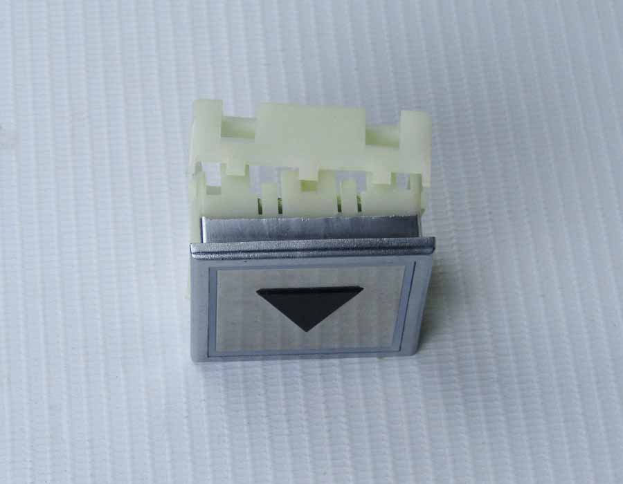 Кнопка вызова/приказа, тип KT40 STEP C, 40х40 мм, Стрелка, красная подсветка