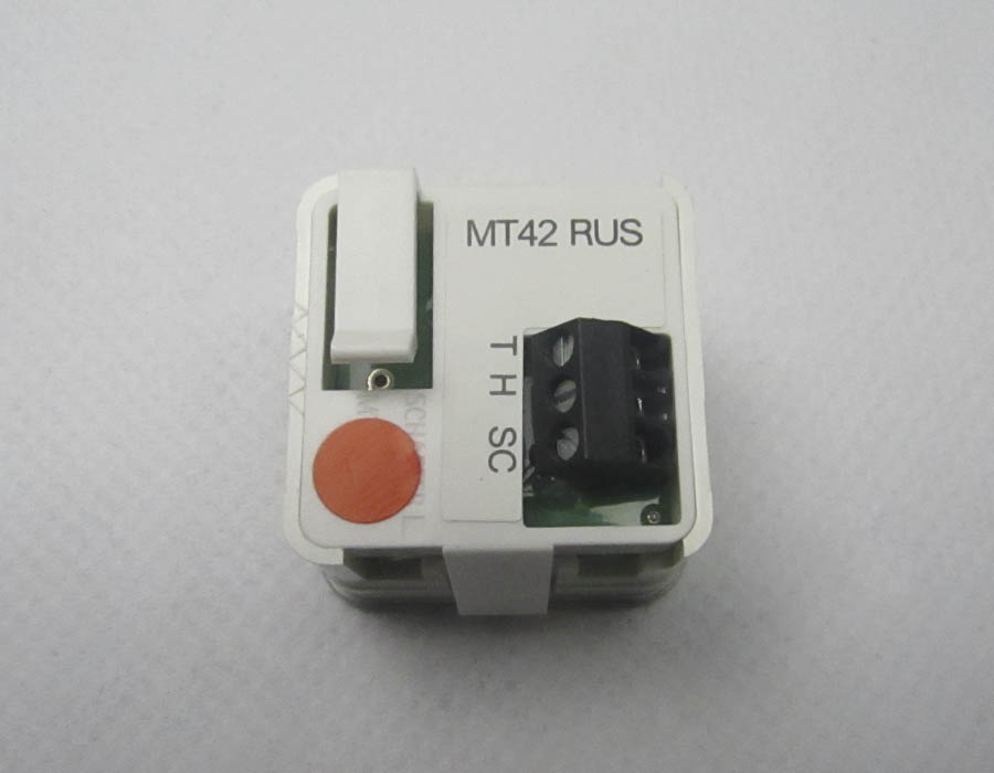 Кнопка вызова/приказа, MT42 RUS, 10 этаж, выдавленная надпись, красная подсветка, c Брайлем