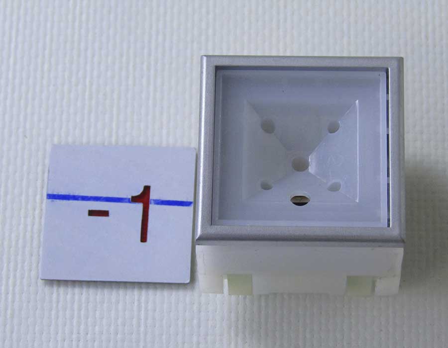 Кнопка вызова/приказа, тип KT40 STEP C, 40х40 мм, -1 этаж, красная подсветка