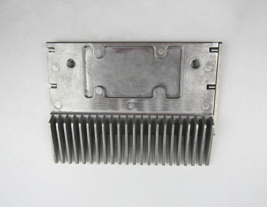 Гребенка входной площадки траволатора, 22 зубца, 200х150 мм, правая, алюминий