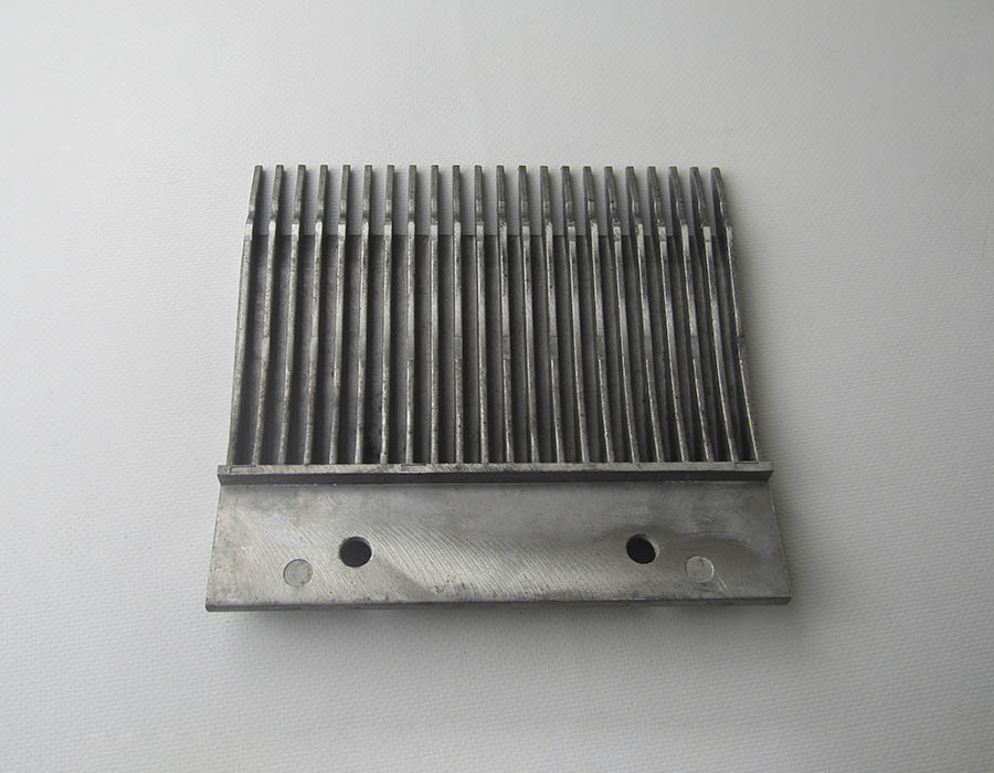 Гребенка входной площадки, ECO3000-C, 22 зубца, 197x180 мм, центральная, алюминий (GD-ALSI 12)