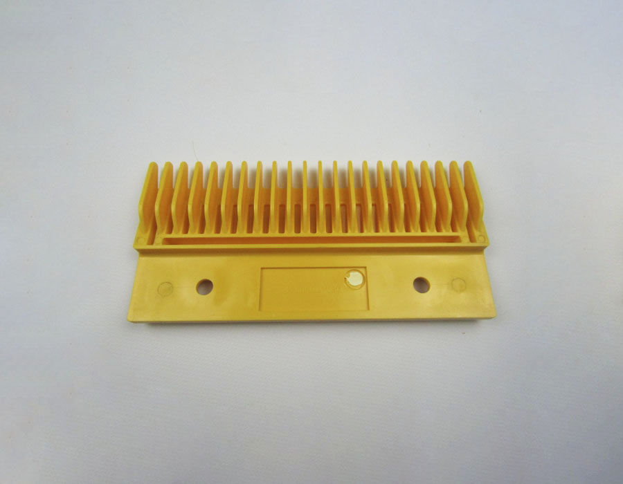 Гребенка входной площадки, SCE, 22 зубца, 197x95 мм, центральная, пластик, желтая