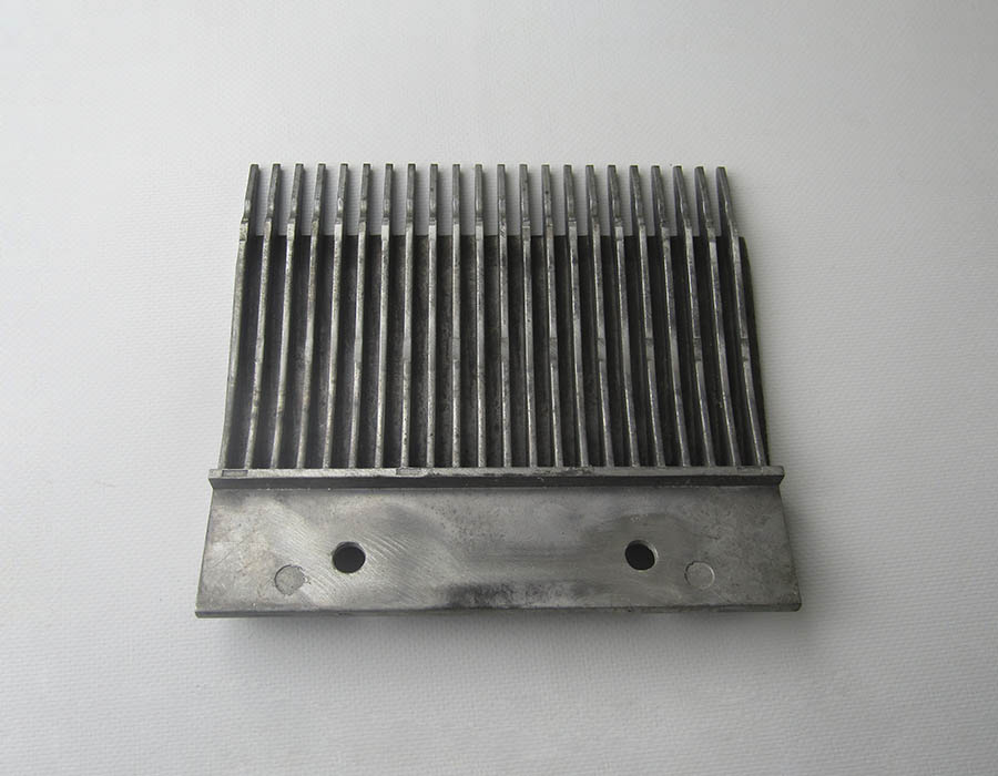 Гребенка входной площадки, ECO3000-B, 22 зубца, 200x180 мм, левая, алюминий (GD-ALSI 12)