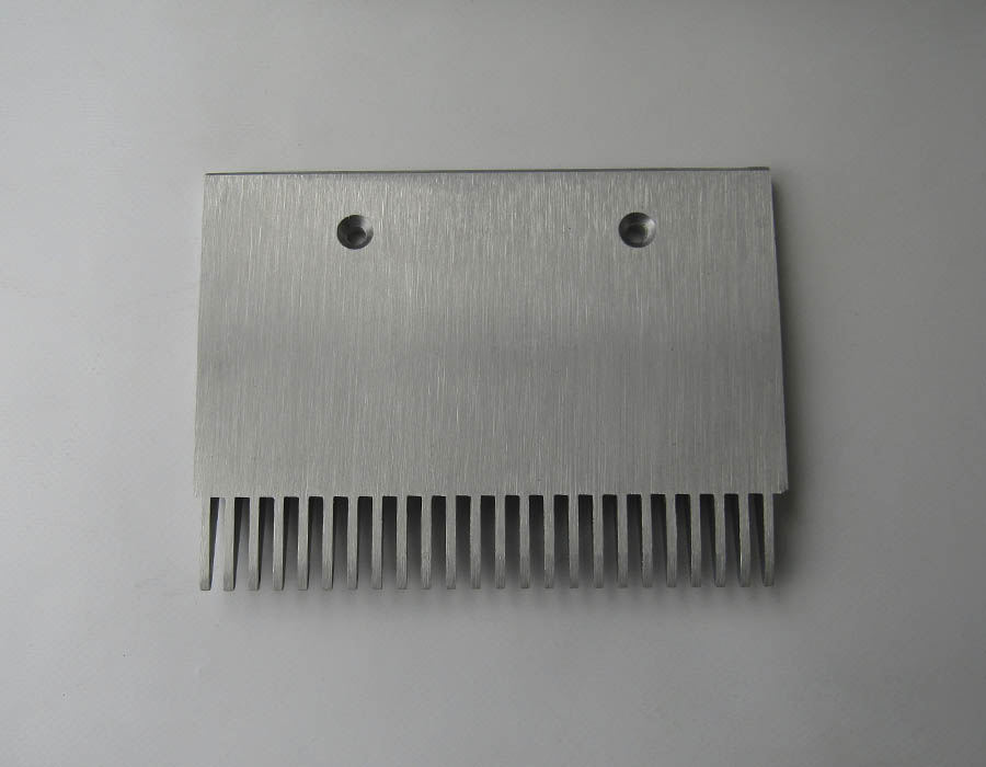 Гребенка входной площадки, 606NCT, 24 зубца, 206x150 мм, правая, алюминий