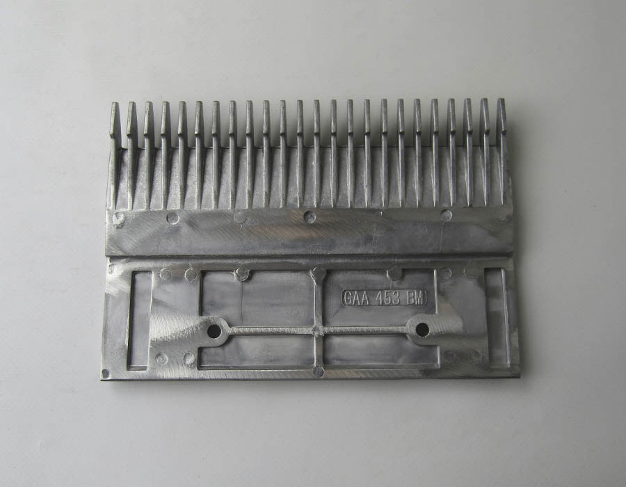 Гребенка входной площадки, 506NCE/XO508, 24 зубца, 203x140 мм, центральная, алюминий