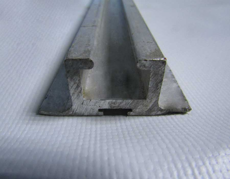 Направляющая холостой ветви, 506NCE/606NCT, нижняя, L - 2 м, алюминиевая