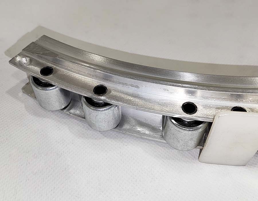 Алюминиевая основа огибающего участка, 506NCE, в сборе с роликами 17 штук, для балюстрады H - 930 мм