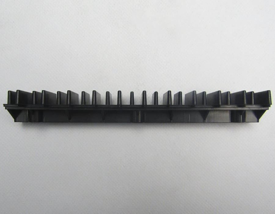 Демаркационная линия, правая, L - 200 мм, пластик, черная