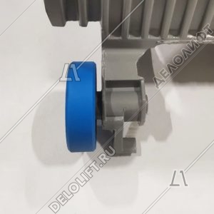 Ступень эскалатора, 800 мм, 506 NCE, диаметр роликов - 76.2 мм, алюминий, окрашенная (серебро), без демаркации, без фиксирующего пальца