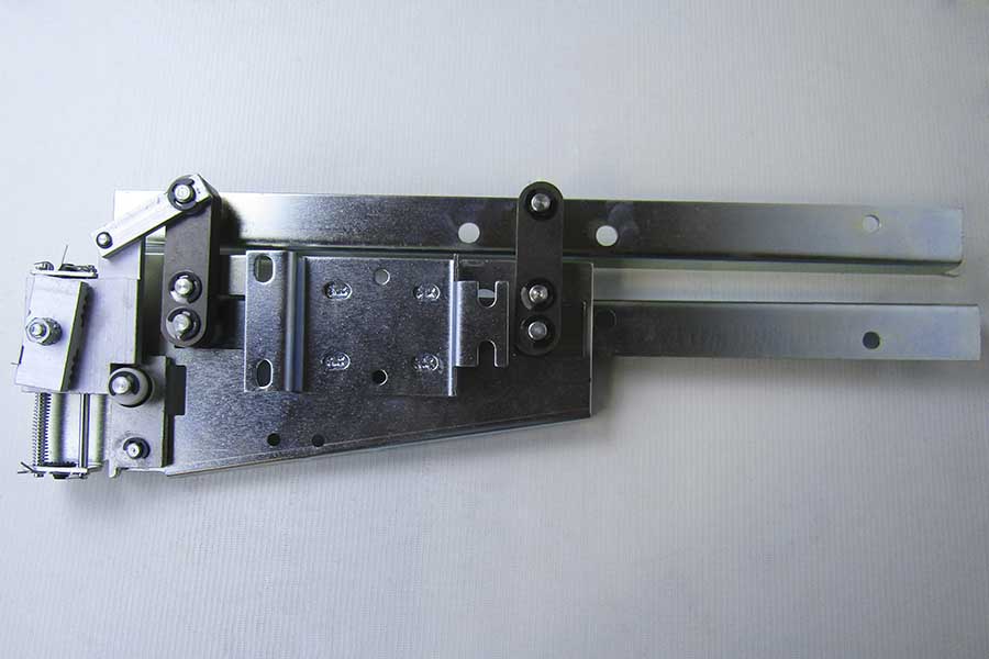 Отводка привода ДК, левая, K8, (M2TK8A, MZK8, M4TZK8)