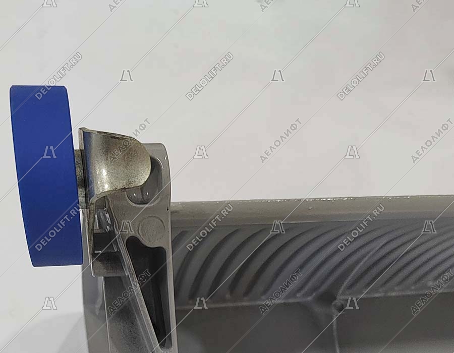 Ступень эскалатора, 1000 мм, диаметр роликов 75x23,5 мм, алюминий, без демаркационных линий, тип 100