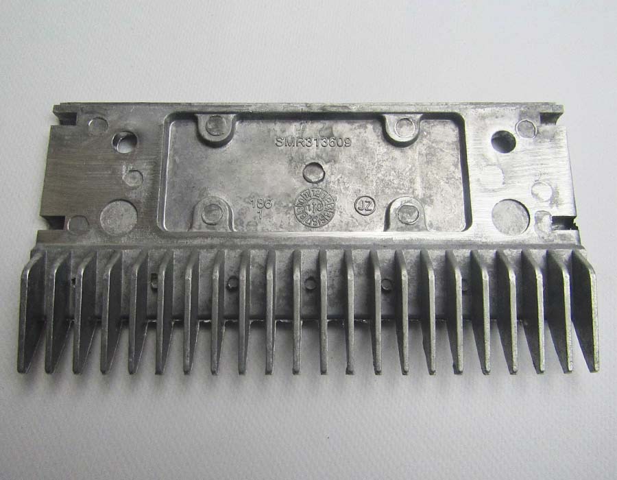 Гребенка входной площадки, 22 зубца, 200x107 мм, центральная, алюминий