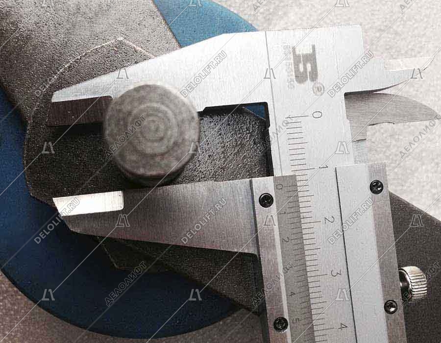 Цепь ступеней/тяговая, 13KV-C, шаг - 133,33 мм, ролик - 75x23,5 мм, палец - 77x12,8/12,5 мм, 105 kN